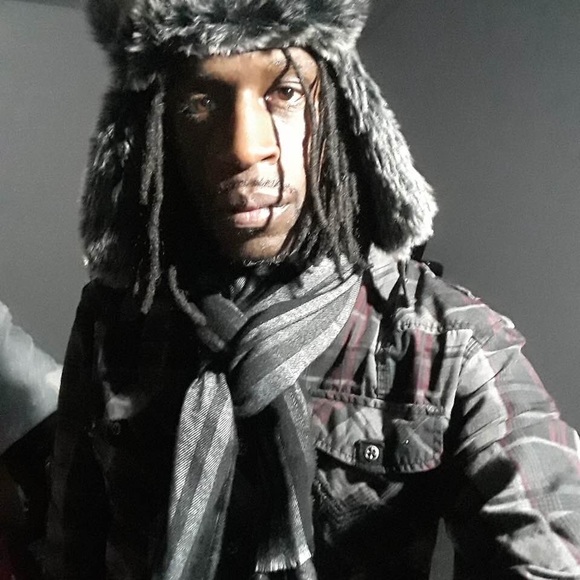 Profile Picture of Eldridge Thomas (@tommyskyline) on Poshmark