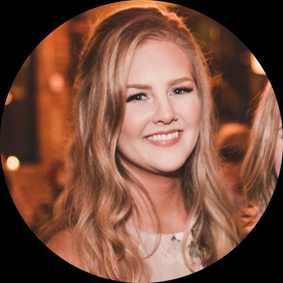 Profile Picture of Kerstyn Jankovec (@kljankovec) on Poshmark