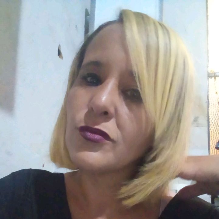 Profile Picture of Graziela Genuína ribeiro de So (@graziela.genuna.r) on Tiktok