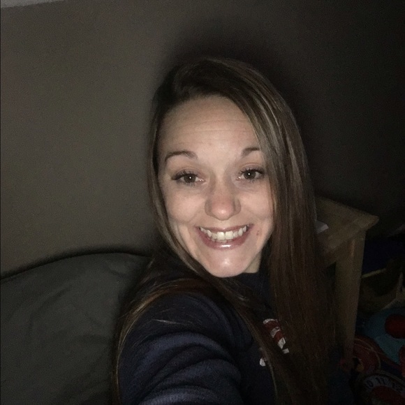 Profile Picture of Jaclyn Nugent (@michaelbc) on Poshmark