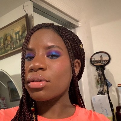 Profile Picture of Olivia Calder (@OliviaCalder1) on Twitter