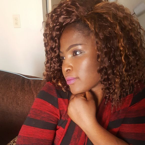 Profile Picture of Solange Akoko (@solange_akoko) on Poshmark