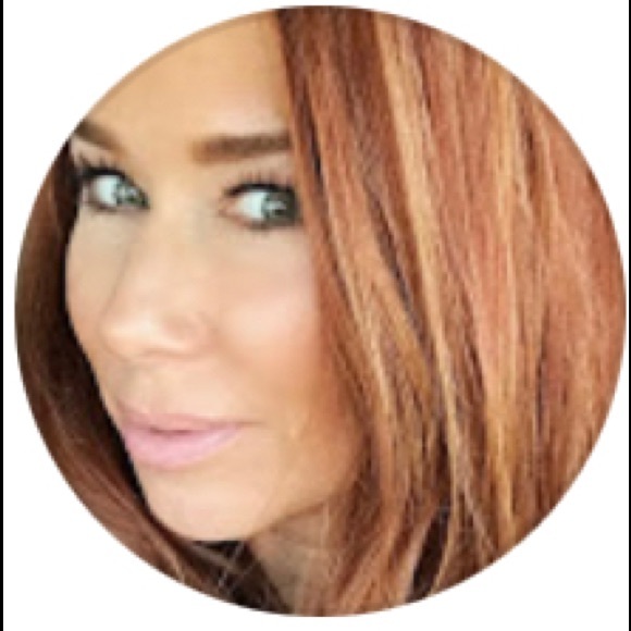 Profile Picture of Tonya Lammers (@tonyadenise10) on Poshmark