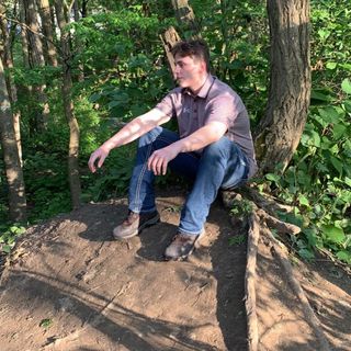 Profile Picture of Jonny Strader (Spacelly) (@jonjon.wolfstrader) on Facebook