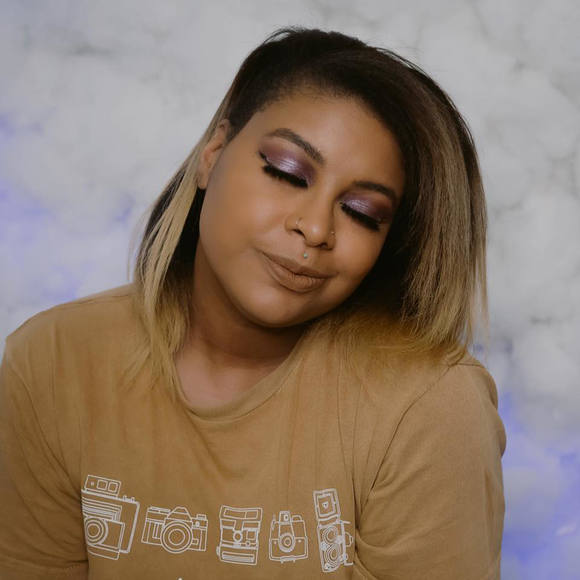 Profile Picture of Dominique Stewart (@monique20) on Poshmark