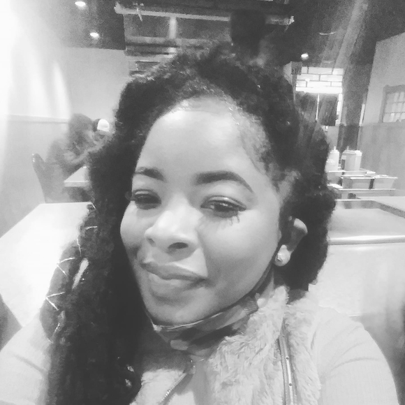 Profile Picture of Victoria Silver (@victoria_silver) on Poshmark