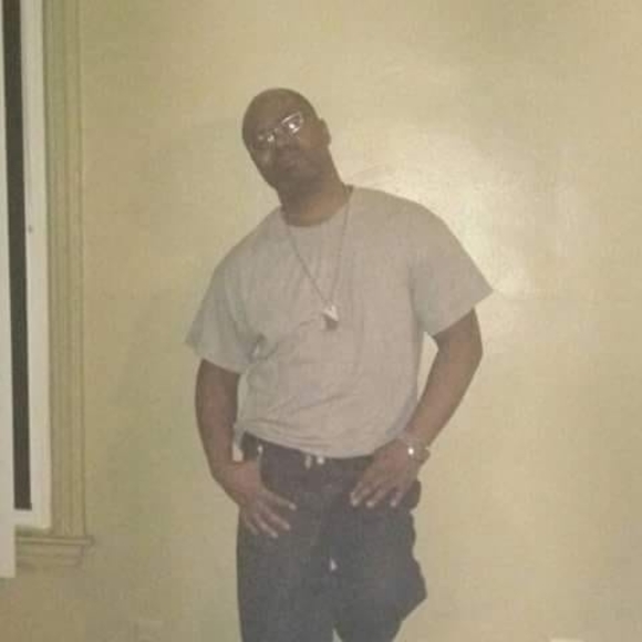 Profile Picture of Preyron Preyron (@hunterterrail) on Poshmark