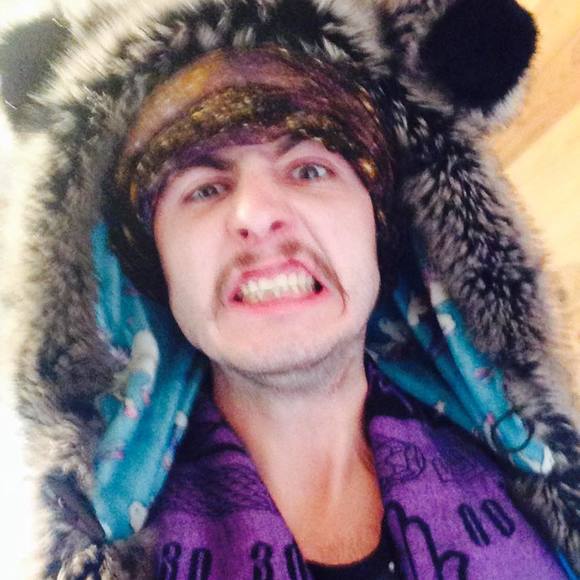 Profile Picture of Jeremy Leahy (@sk8border213) on Poshmark