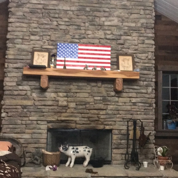 Profile Picture of Robert Vaughn (@robert_vaughn) on Poshmark