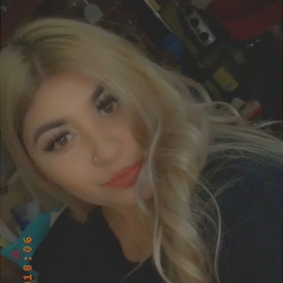 Profile Picture of Isabel Granados (@isabella112234) on Poshmark