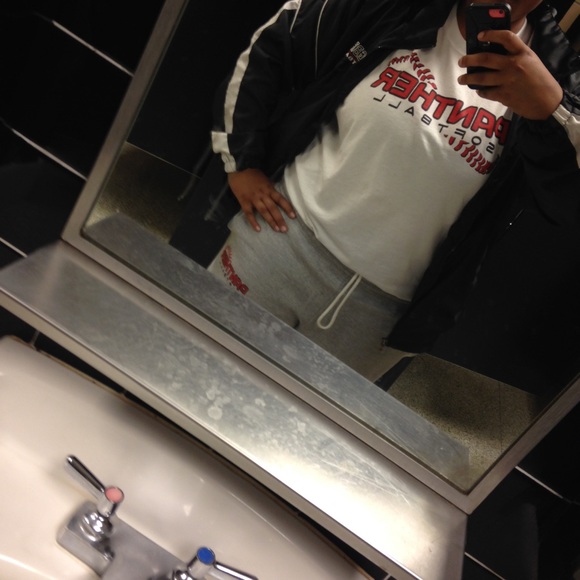 Profile Picture of Megan Darkis (@megdarky) on Poshmark