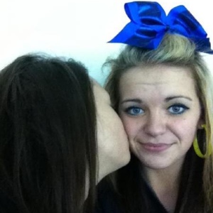 Profile Picture of Jenna Hiscock (@luvmefeedmeneverleaveme) on Myspace