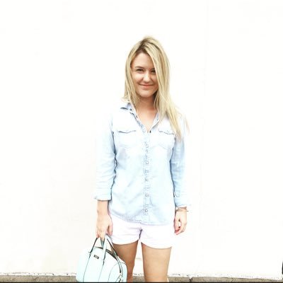 Profile Picture of Lily Wolfe (@LilyWolfe) on Twitter