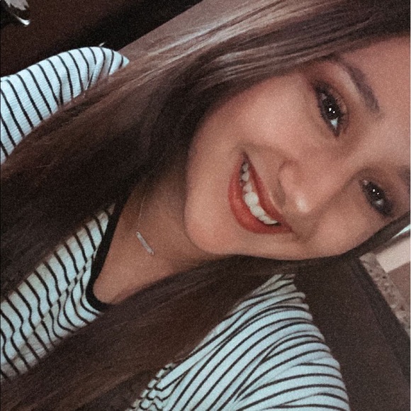 Profile Picture of Tantyana Walcutt (@tantyana) on Poshmark