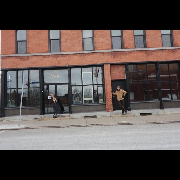 Profile Picture of Liise Kayler (@liisekayler) on Poshmark