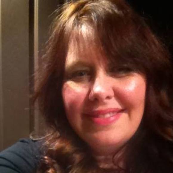 Profile Picture of Angela Fisher (@angelafisher663) on Poshmark