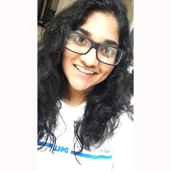 Profile Picture of Roshni Patel (@roshnip131) on Poshmark