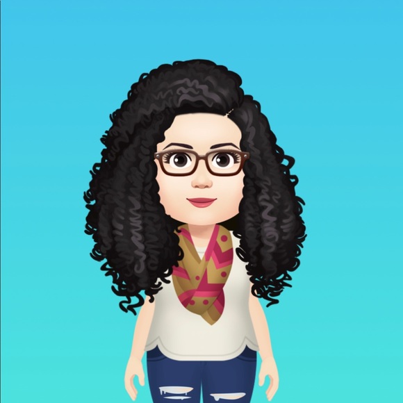 Rendeerizzah Maylas - Poshmark Profile Picture of Rendeerizzah Maylas (@denne_22) on Poshmark