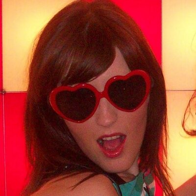 Profile Picture of Lou Sinclair-Jones (@looolabella) on Twitter