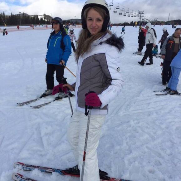 Profile Picture of Mandi Edwards (@mandiedwards) on Poshmark