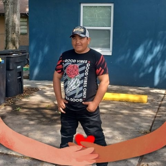 Profile Picture of Enrique Monroy (@enriquemonro380) on Poshmark