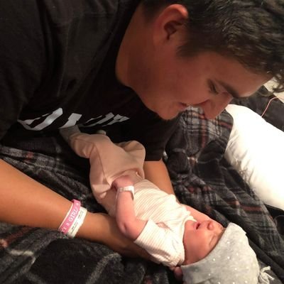 Profile Picture of Alejandro Gloria (@GM0N3Y_23) on Twitter