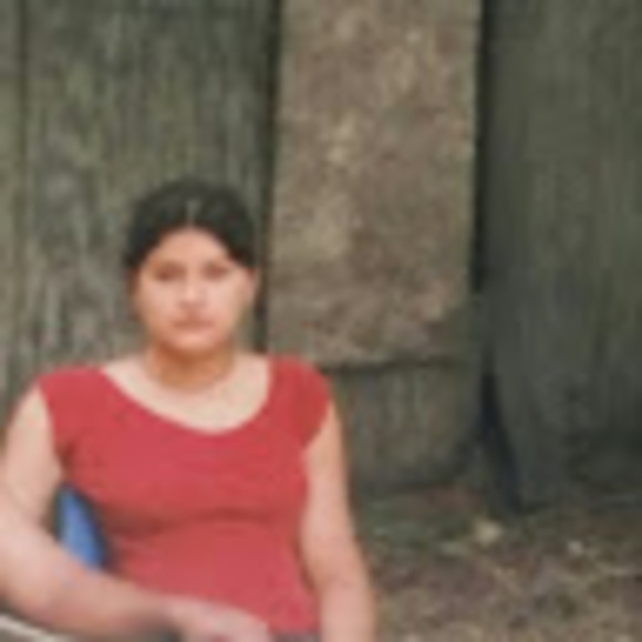 Profile Picture of Mely Lopez (@melinalopez1988) on Poshmark