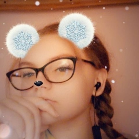 Profile Picture of Brianna Cramer (@briannacrame343) on Poshmark
