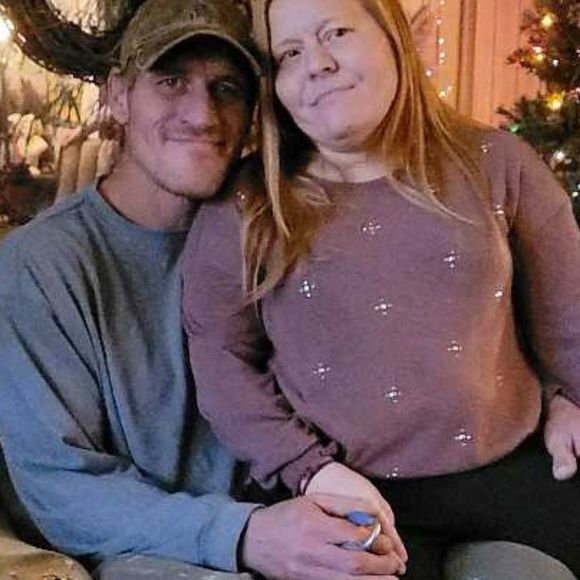 Profile Picture of Mary Waltermeyer (@marywaltermeyer) on Poshmark