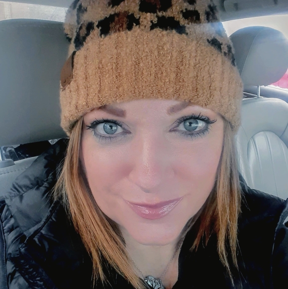 Profile Picture of Kimberlee Duman-woods (@kimberleedum183) on Poshmark