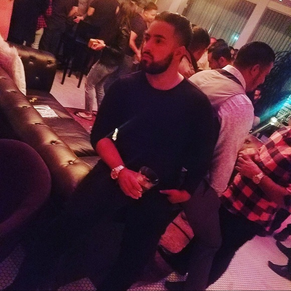 Profile Picture of Axel Flores (@axelflores201) on Poshmark