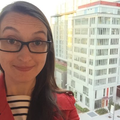 Profile Picture of Sarah-JoyceBattersby (@@sjbattersby) on Twitter