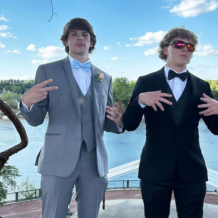 Profile Picture of collingodowns (@colling05) on Tiktok