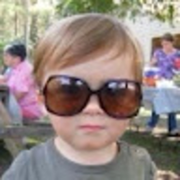 Scotland Hawes - Poshmark Profile Picture of Scotland Hawes (@scotlandhawes) on Poshmark