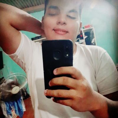Profile Picture of Luciano Coronel (@Luciano32ok) on Twitter