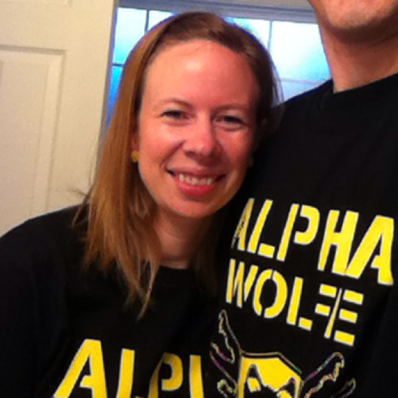 Ang Delpriore - Poshmark Profile Picture of Ang Delpriore (@angdp) on Poshmark