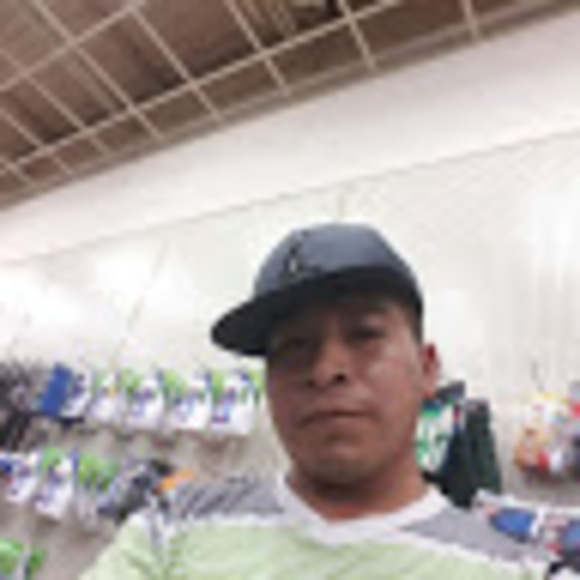 Profile Picture of Vicente Cortes (@vicente_cortes) on Poshmark