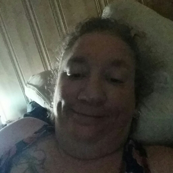 Profile Picture of Melissa Rybolt (@melika84) on Poshmark