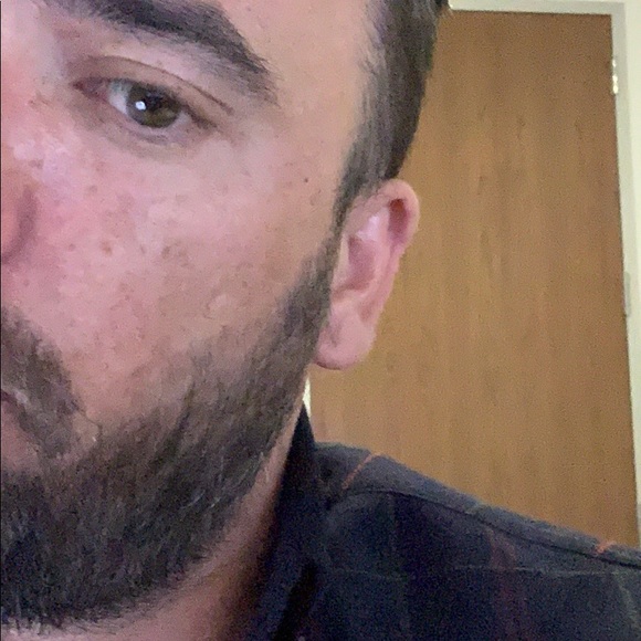 Profile Picture of Kevin Hermanson (@khermanson81) on Poshmark