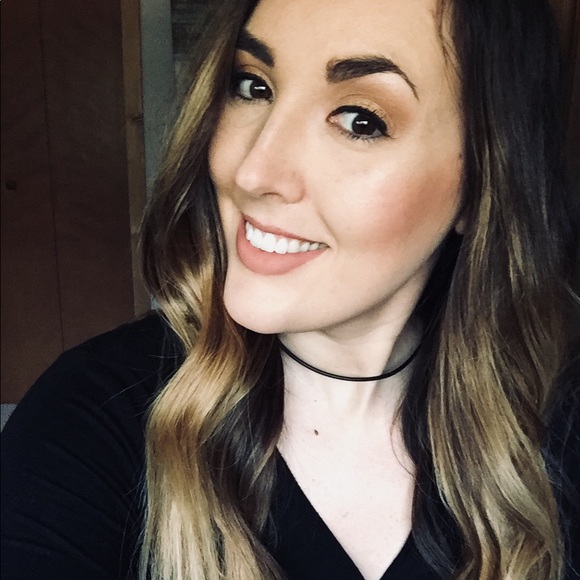 Profile Picture of Tiara Jakeway (@jtjakeway) on Poshmark