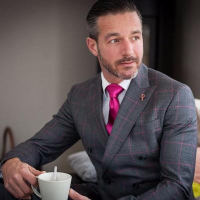 Profile Picture of DRESSEDbyAlexRisch (@RischAlex) on Twitter