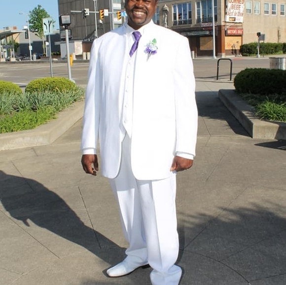 Profile Picture of Gregory Wilson (@s37critket) on Poshmark