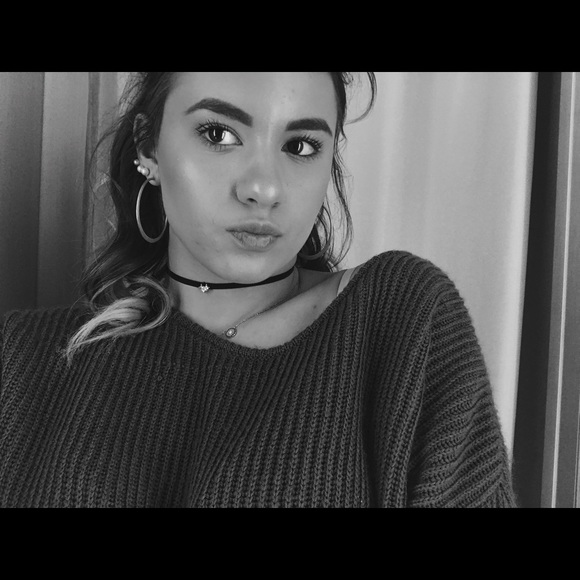 Profile Picture of Emily Gromko (@emgromk44) on Poshmark