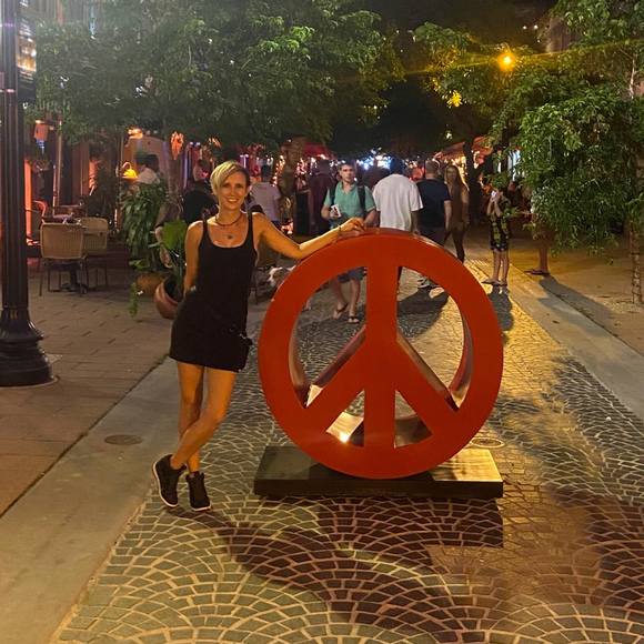 Profile Picture of Dawn Canup (@jaded401) on Poshmark