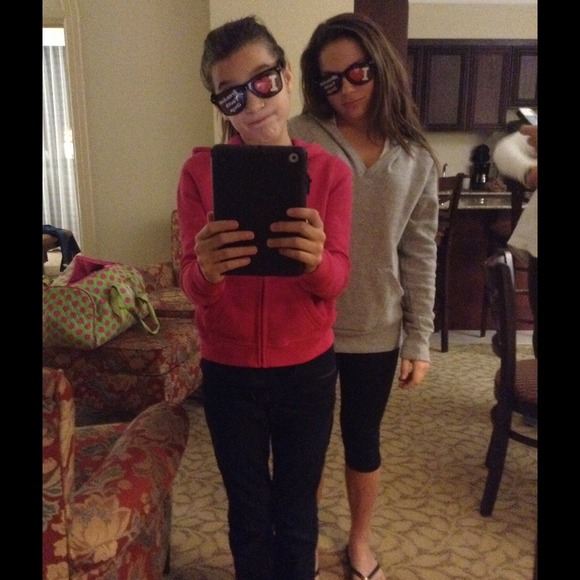 Profile Picture of Brae Abdon (@braeabdon) on Poshmark