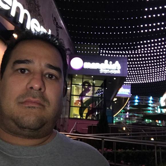 Profile Picture of Otto Amesty (@otto69) on Poshmark