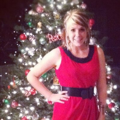 Profile Picture of Shelly Gates (@ShellyDoesHair) on Twitter