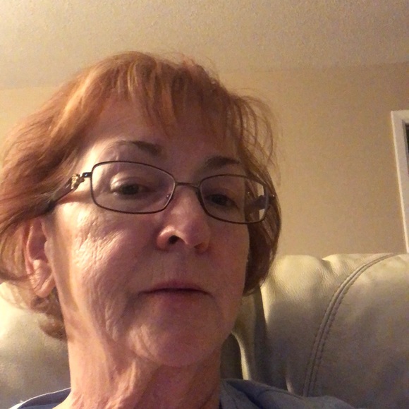 Profile Picture of Wanda Rutherford (@wanruth) on Poshmark