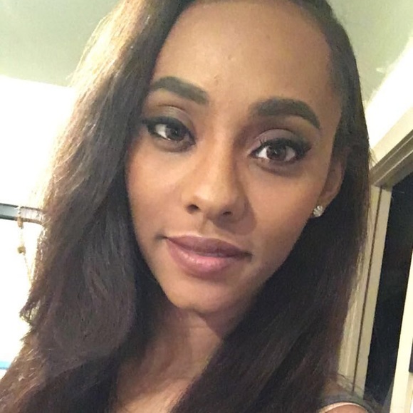 Ty Galentine - Poshmark Profile Picture of Ty Galentine (@tymarie30) on Poshmark