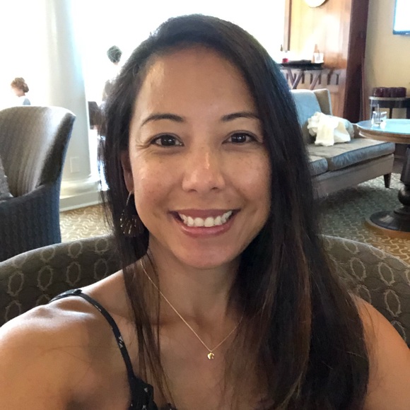 Profile Picture of Jennifer Hannus (@jvhannus) on Poshmark